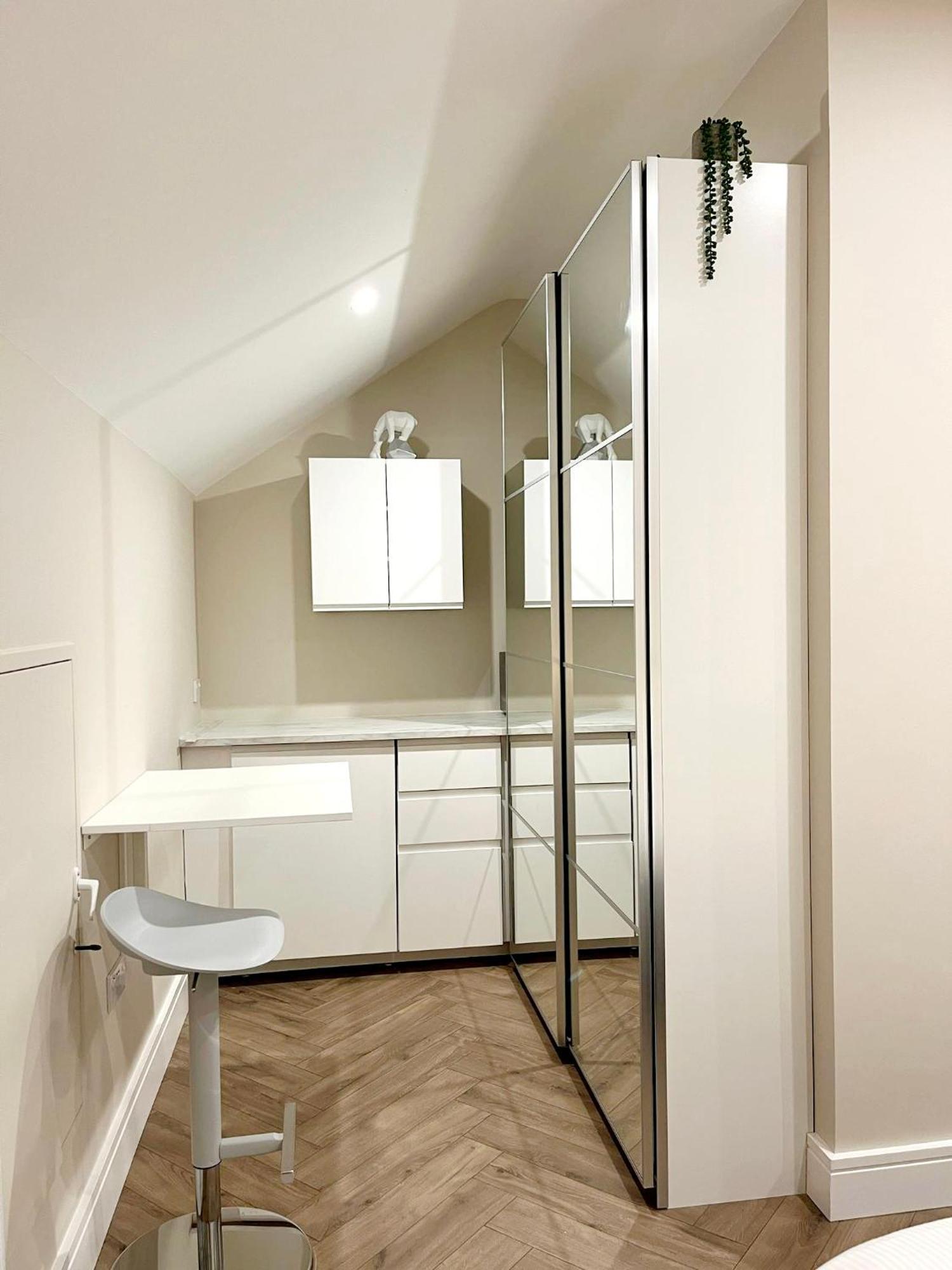 Attic Room In Citywest Дублин Экстерьер фото